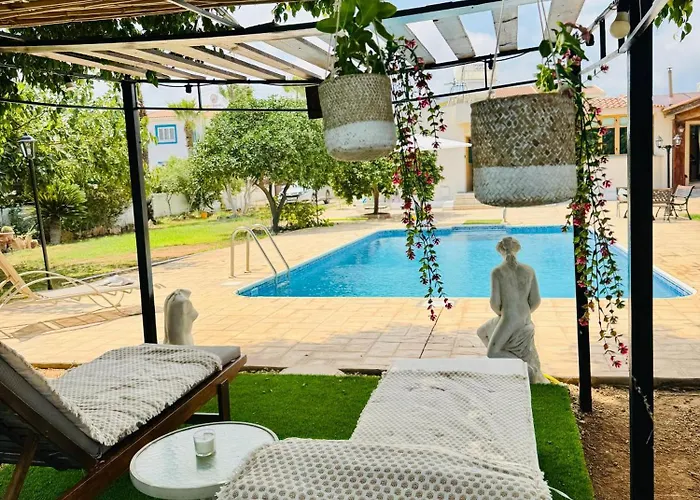 Christina Vila Protaras