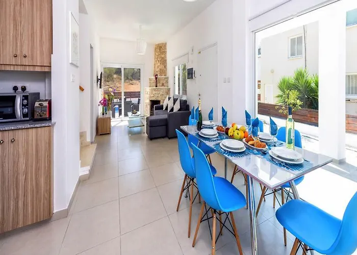 Christina * Protaras